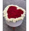 Коробка из 101 розы в форме сердца