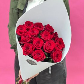15 Красных роз от интернет-магазина «Pink flowel» в Воронеже